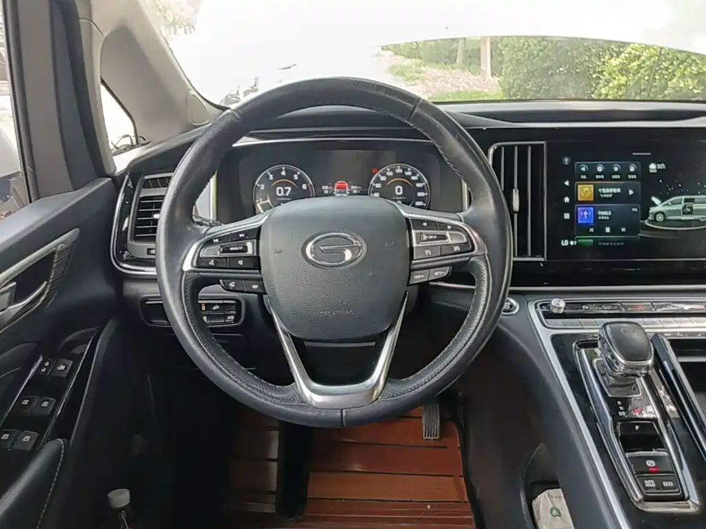 GAC Motor Trumpchi M8 2021 — фото 11