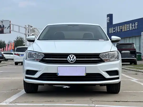 Volkswagen Bora 2023