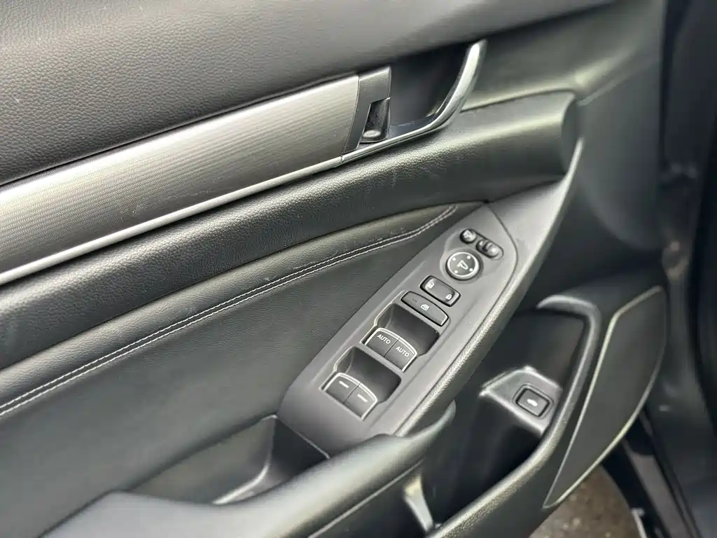 Honda Accord 2021 — фото 22