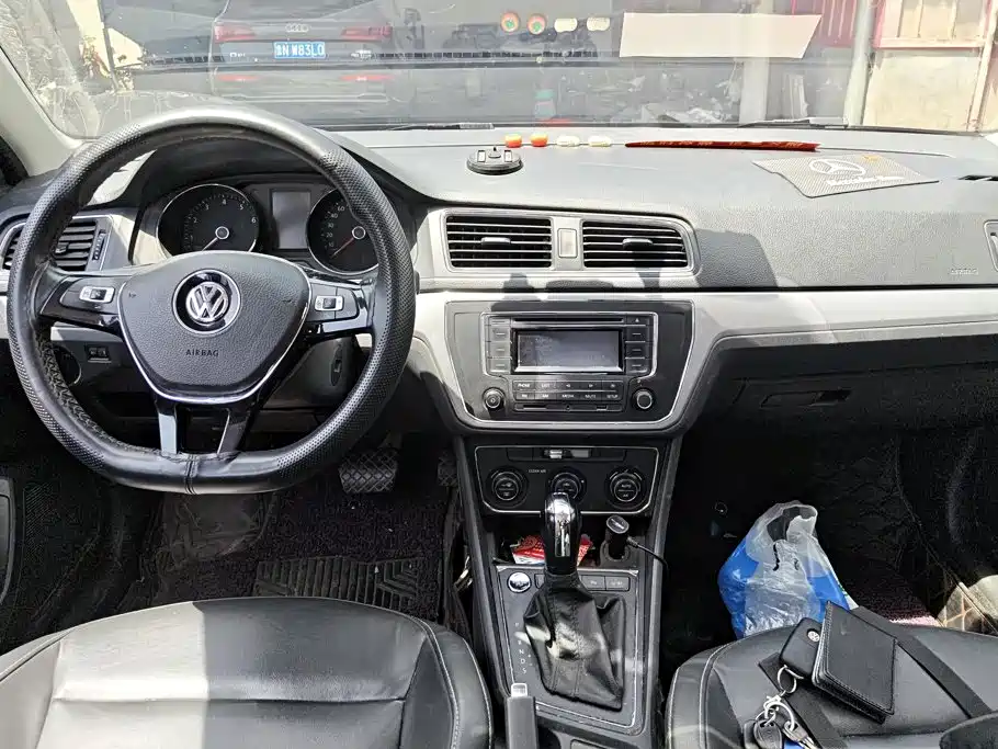 Volkswagen Gran Lavida 2017 — фото 12