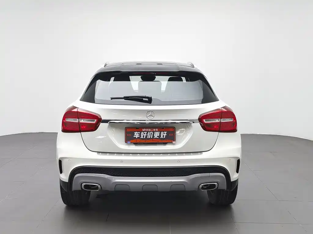 Mercedes-Benz GLA 2015