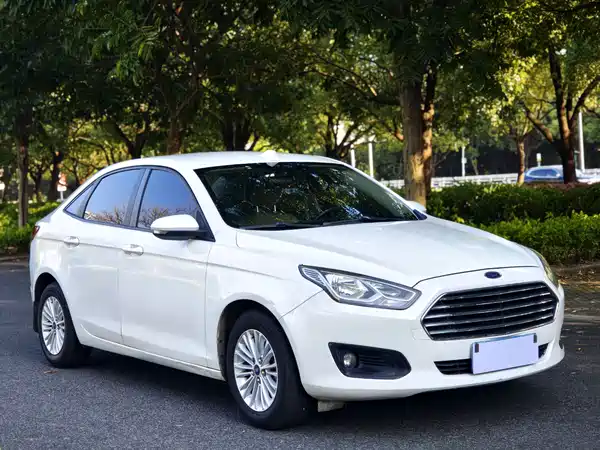 Ford Escort 2015