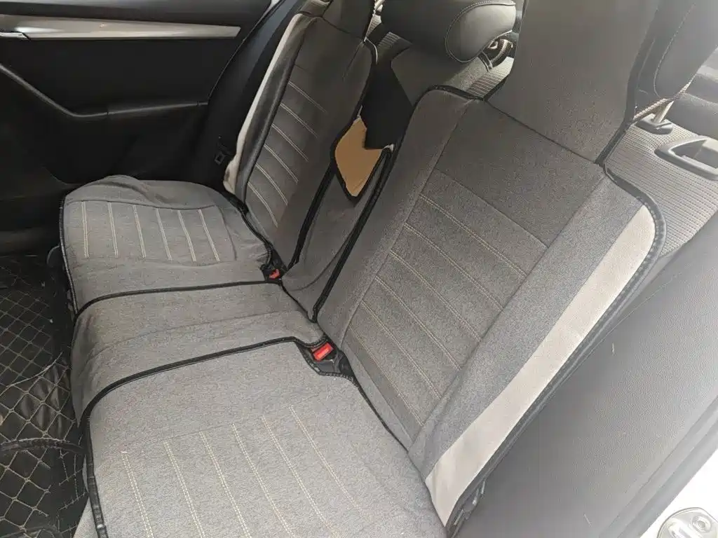 Skoda Octavia 2017 — фото 15