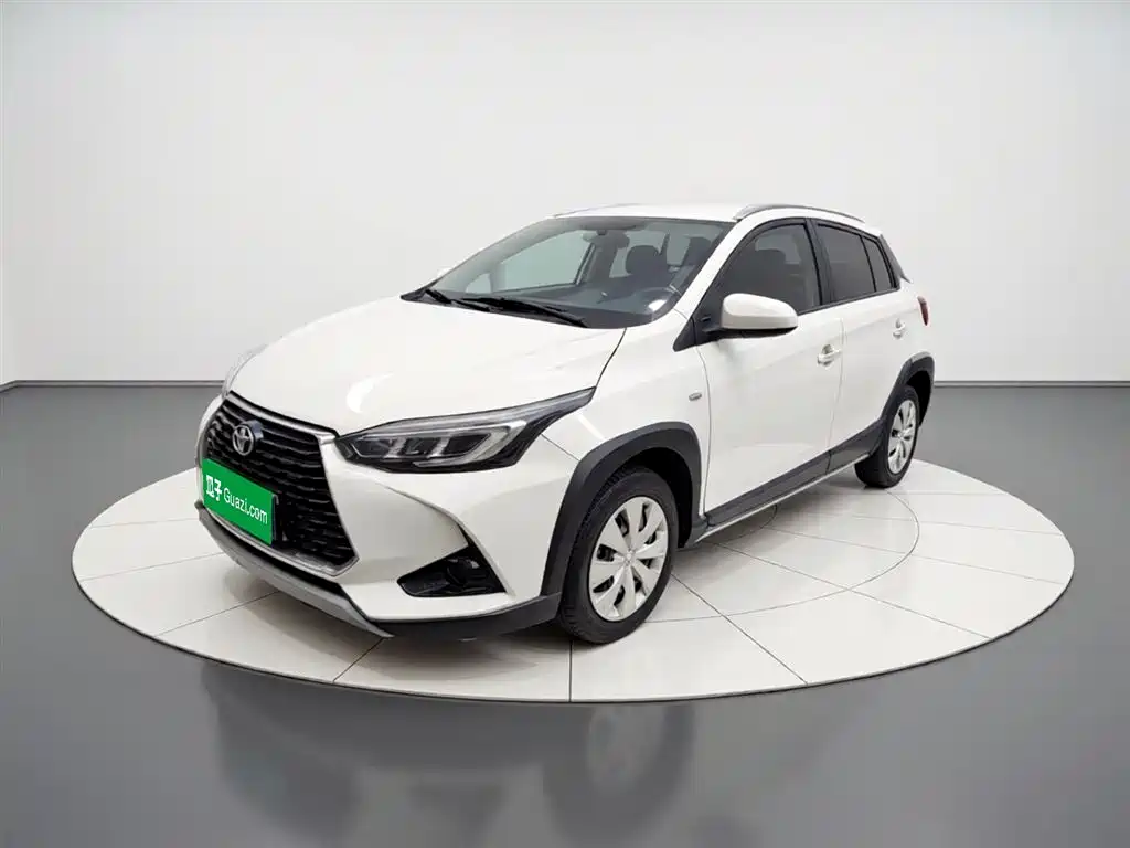 Toyota Yaris L 2020 — фото 1