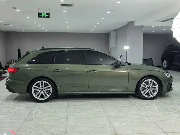 Audi A4 2024