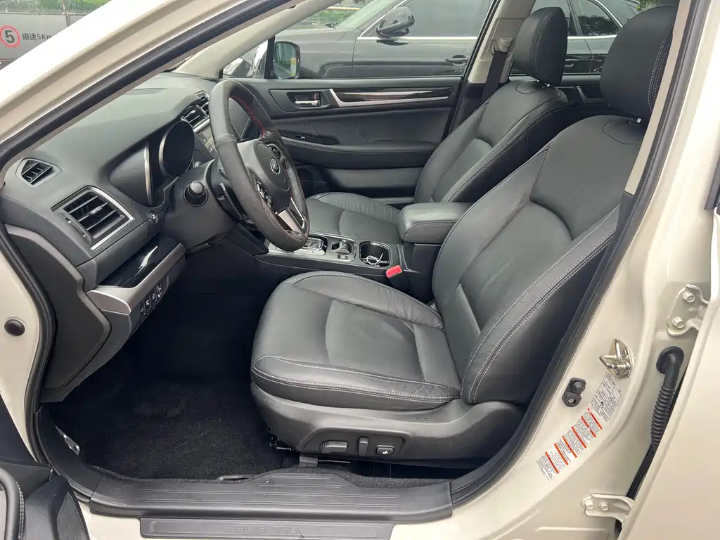 Subaru Outback 2017 — фото 4