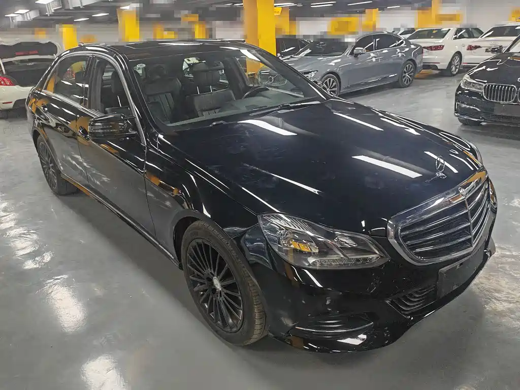 Mercedes-Benz E-Class 2015