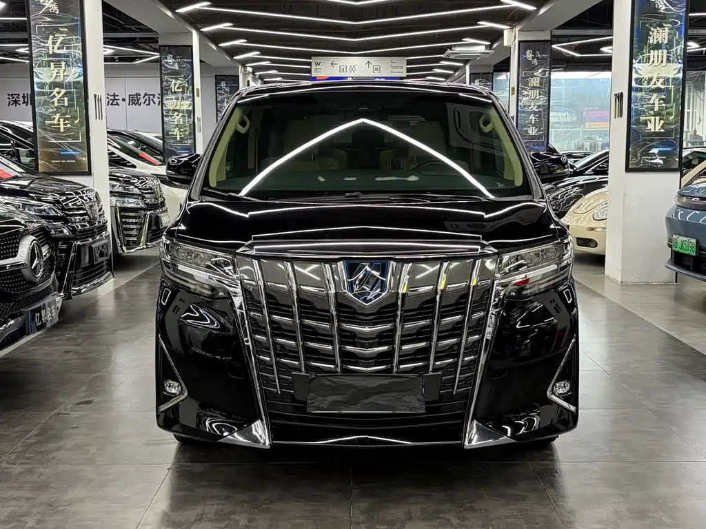 Toyota Alphard 2022