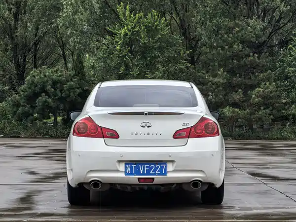 Infiniti G Series 2011