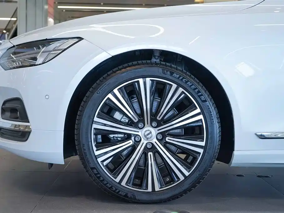 Volvo S90 2023 — фото 7
