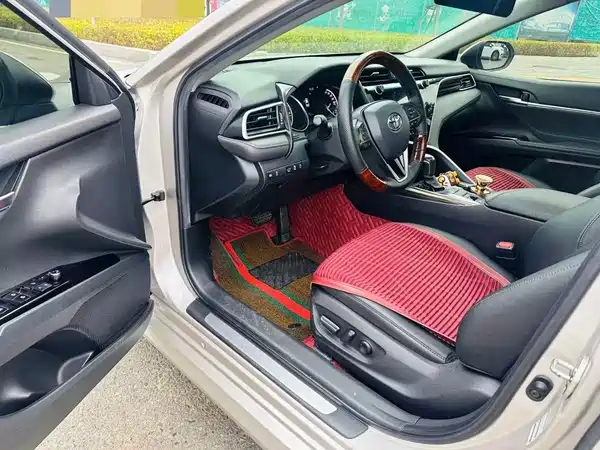 Toyota Camry 2019