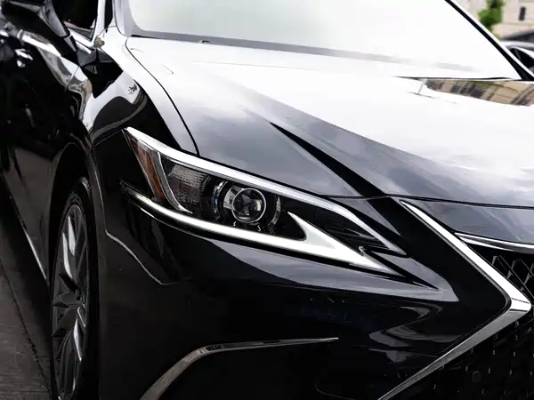 Lexus ES 2019