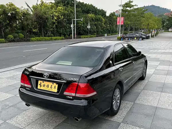 Toyota Crown 2009