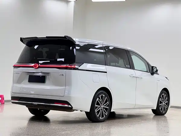 GAC Trumpchi E8 PHEV 2024