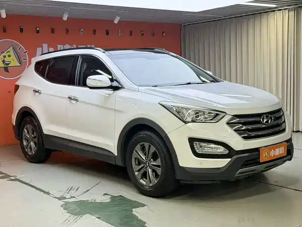 Hyundai Santa Fe 2016