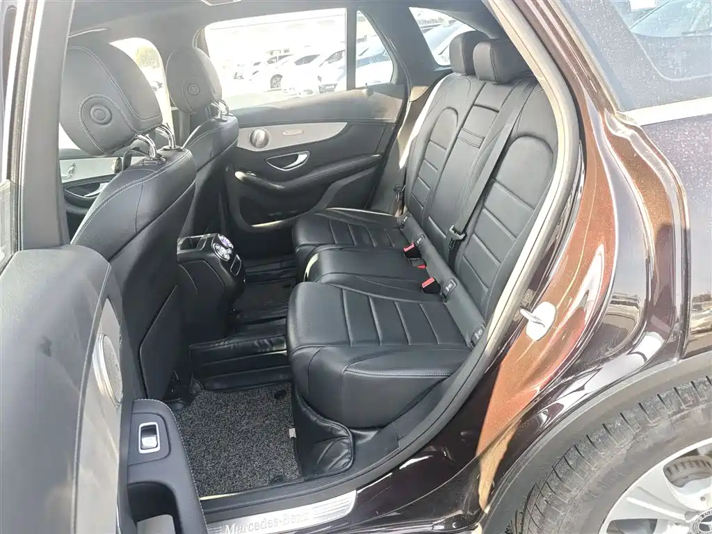 Mercedes-Benz GLC 2020 — фото 15