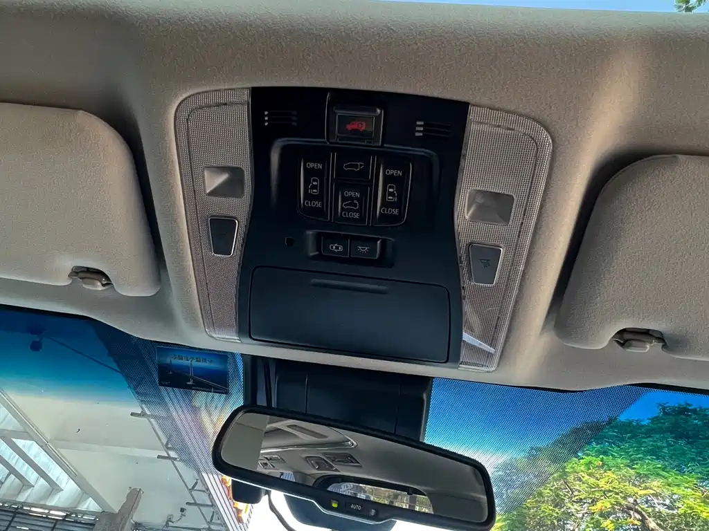 Toyota Vellfire 2021 — фото 24