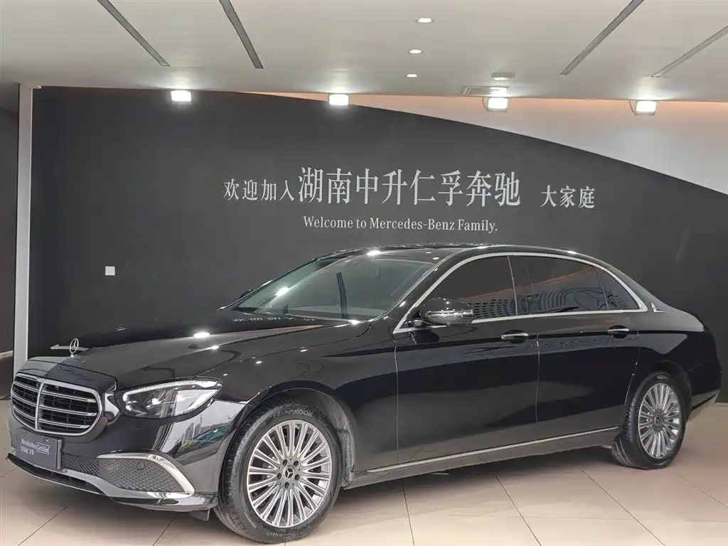 Mercedes-Benz E-Class 2023 — фото 1
