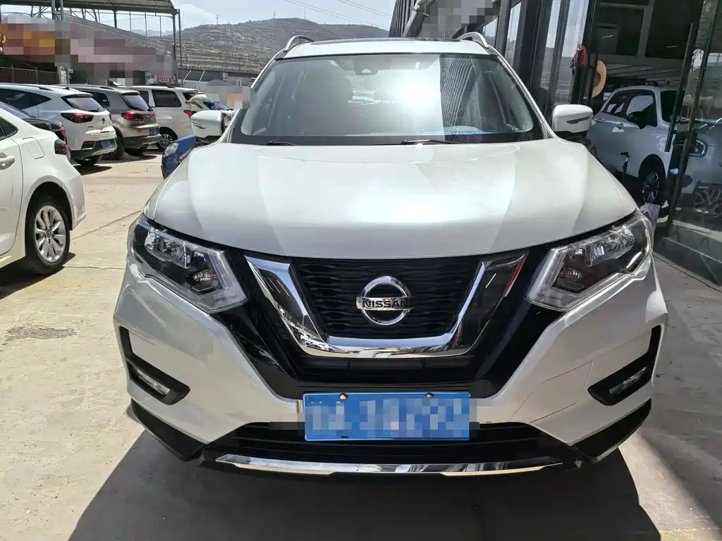 Nissan X-Trail 2017 — фото 2