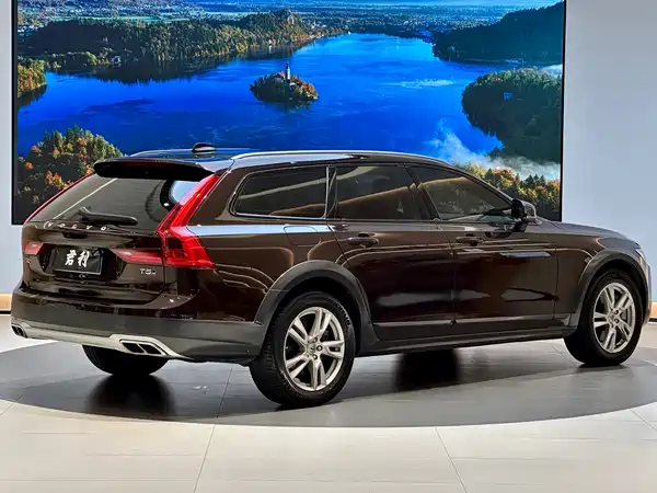 Volvo V90 2019