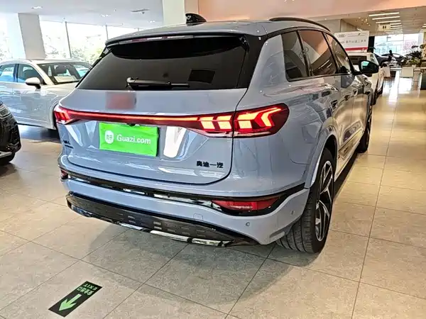Audi Q6L E-Tron 2025