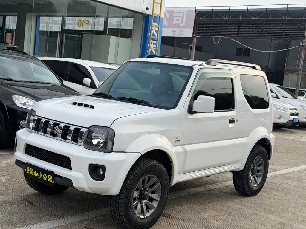 Suzuki Jimny 2015 — фото 1