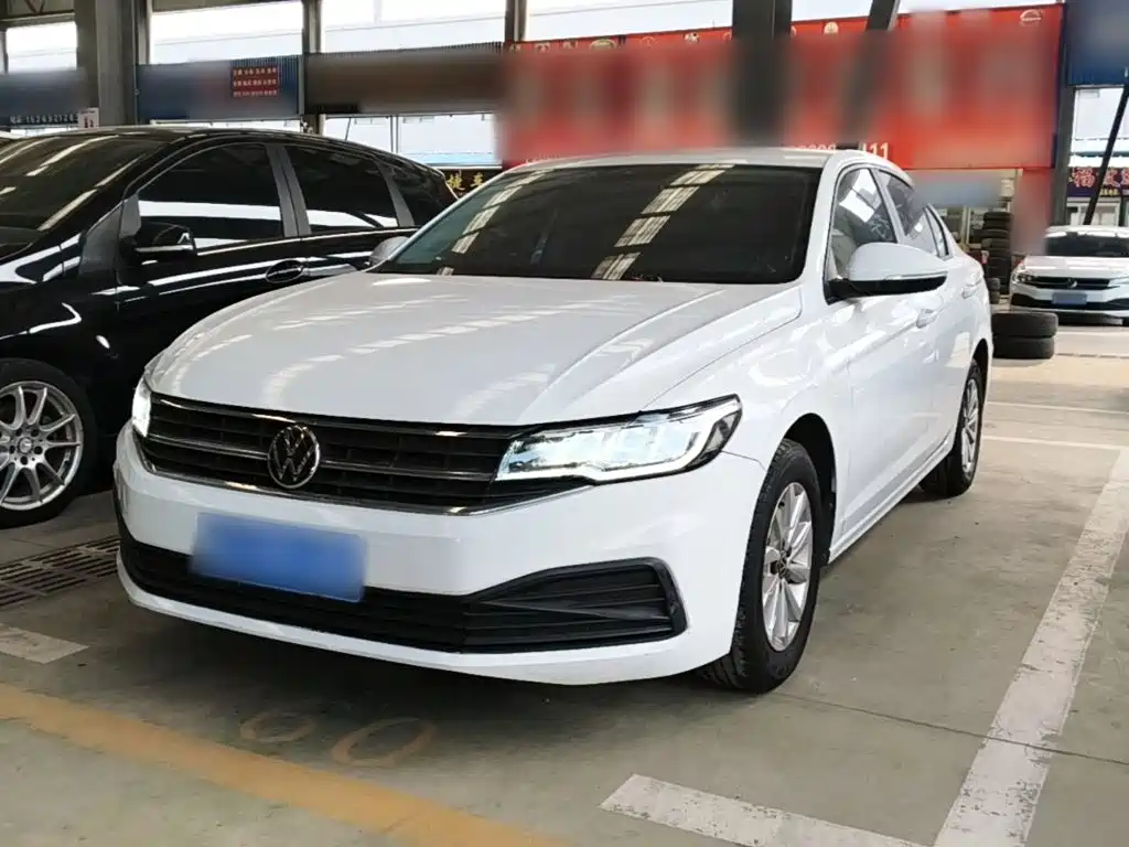 Volkswagen Bora 2023