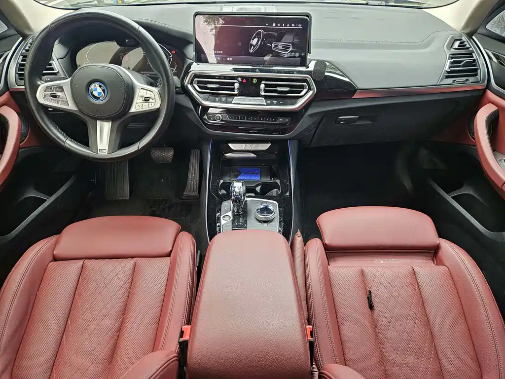 BMW iX3 2023 — фото 4