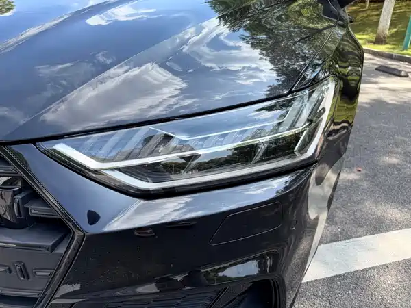 Audi A7L 2023