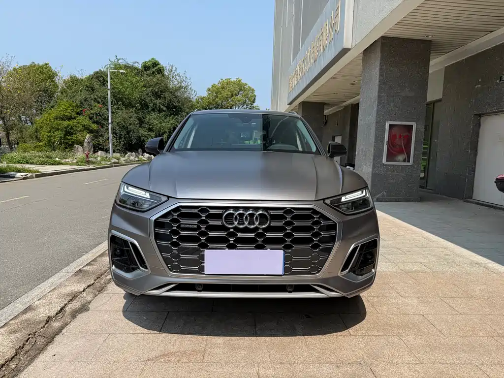 Audi Q5L 2023 — фото 2