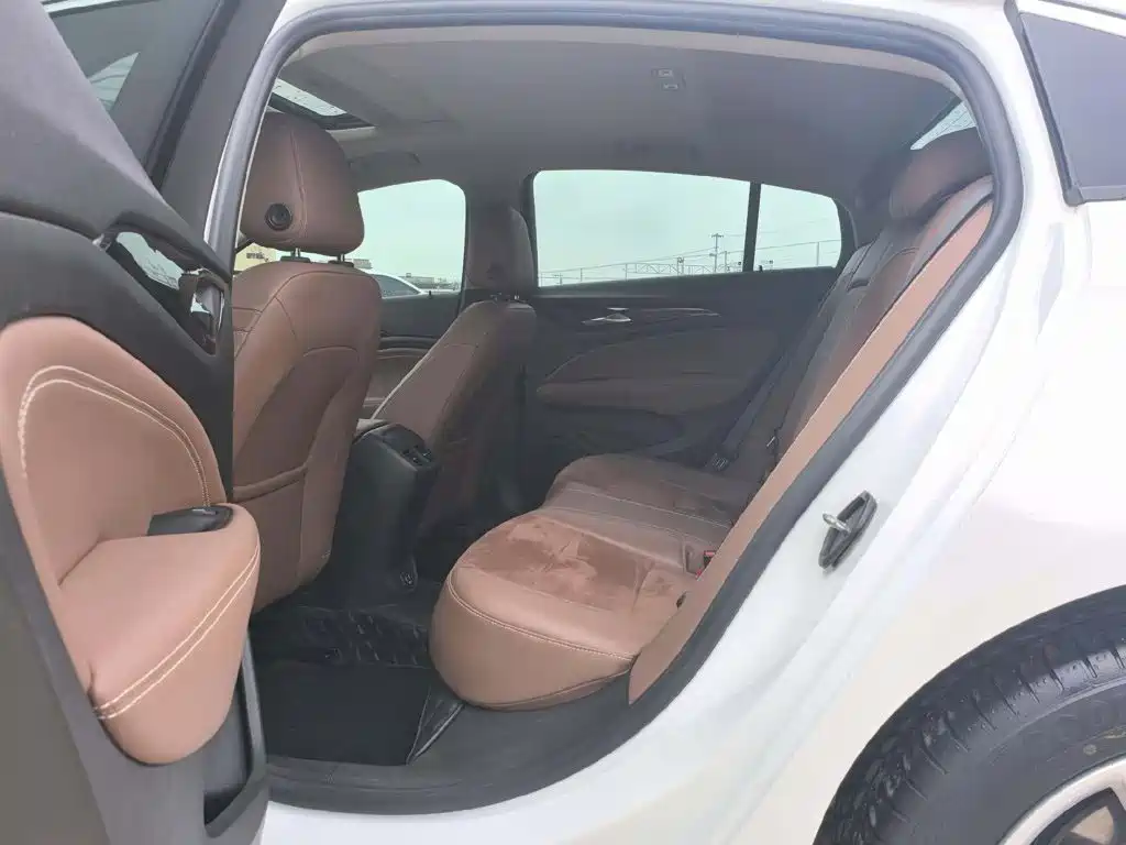 Buick Regal 2020 — фото 10