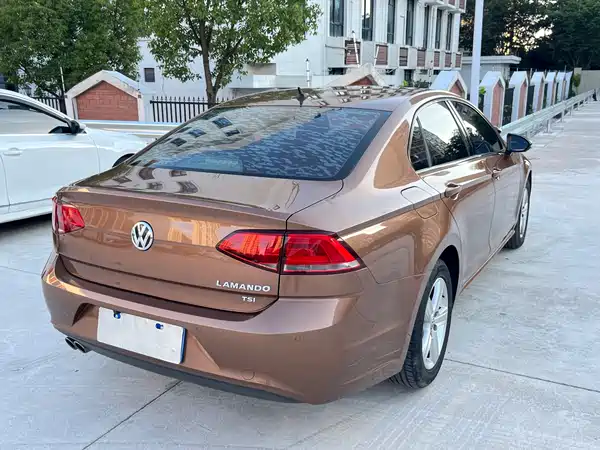 Volkswagen Lamando 2015