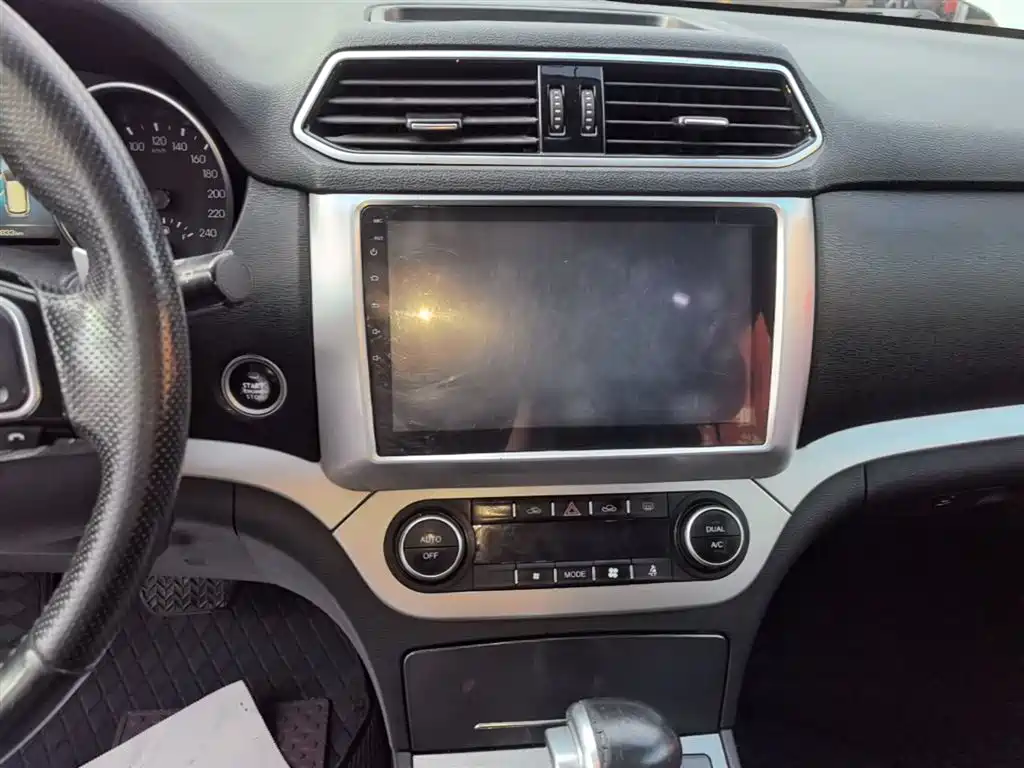 Haval H6 Coupe 2017 — фото 13