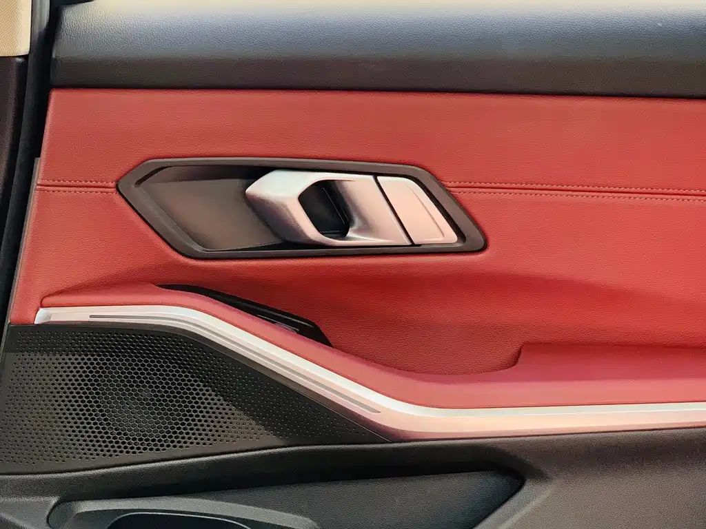 BMW 3 Series 2023 — фото 17