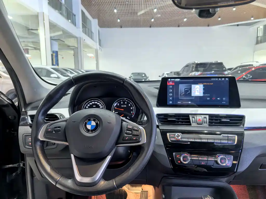 BMW X1 2019 — фото 16