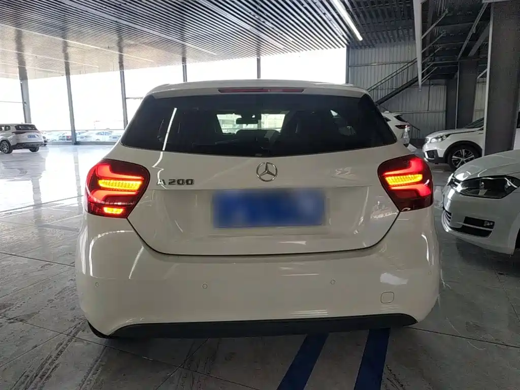 Mercedes-Benz A-Class 2018 — фото 6