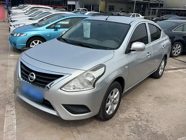 Nissan Sunny 2016