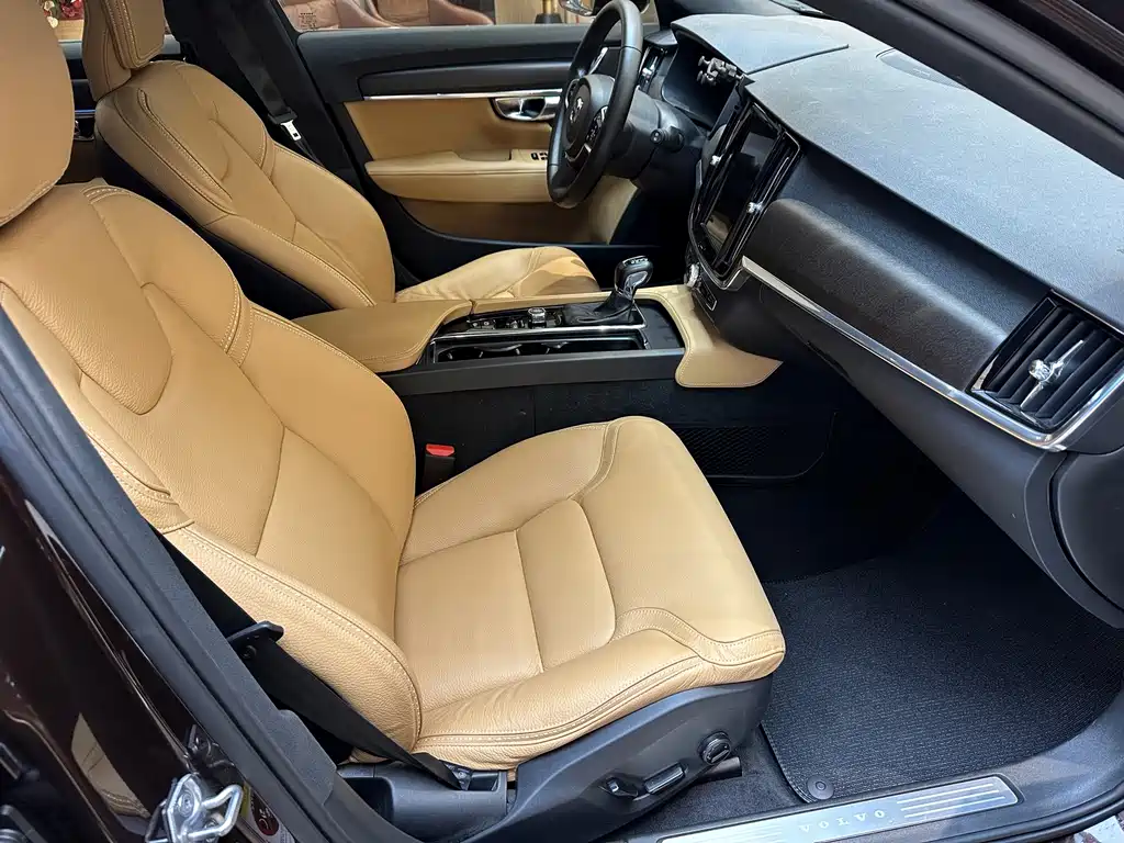 Volvo S90 2019 — фото 12