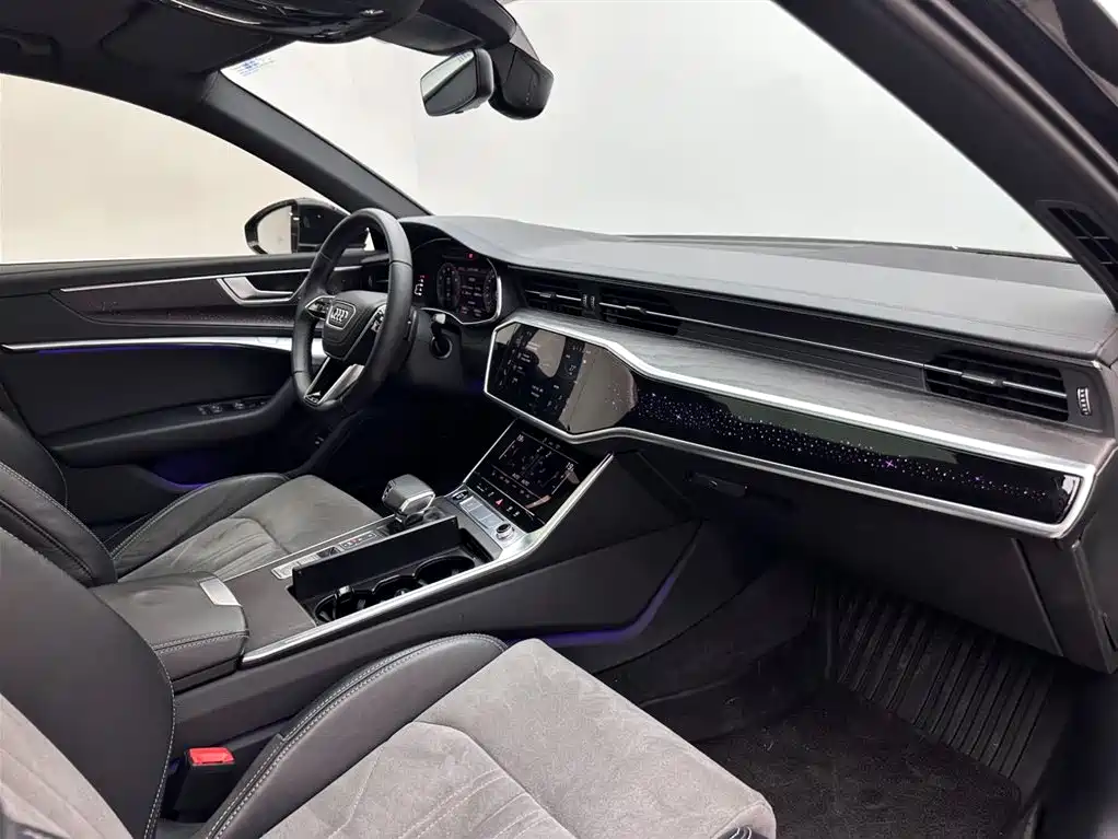 Audi A6L 2023 — фото 11