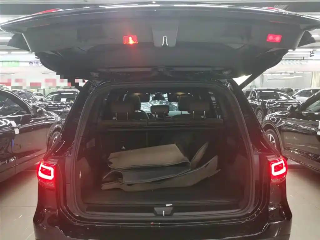 Mercedes-Benz GLB 2023 — фото 19