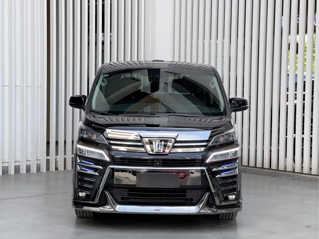 Toyota Vellfire 2022 — фото 2