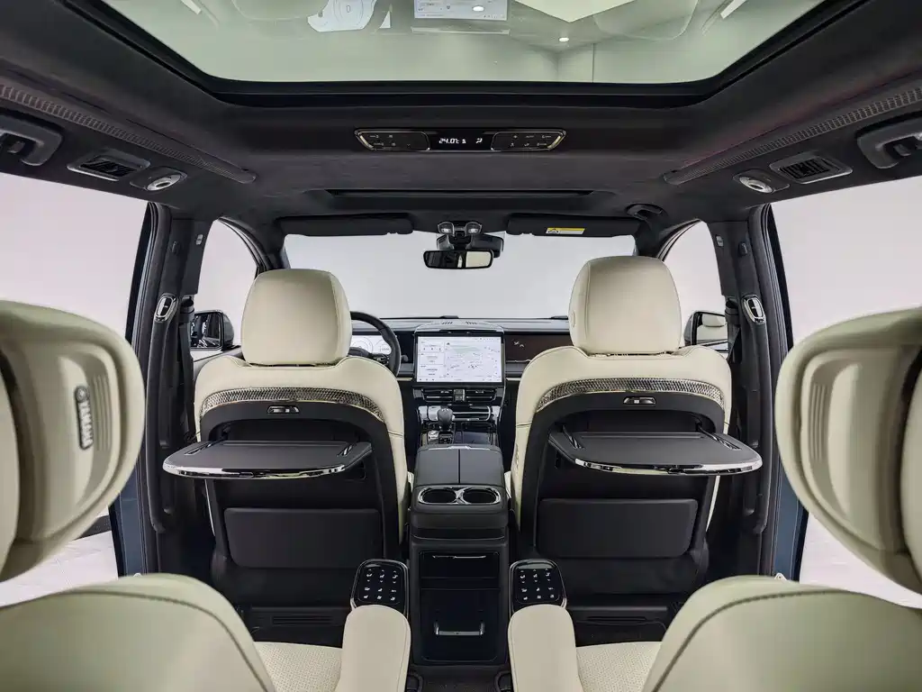 GAC Motor Trumpchi M8 2023 — фото 13