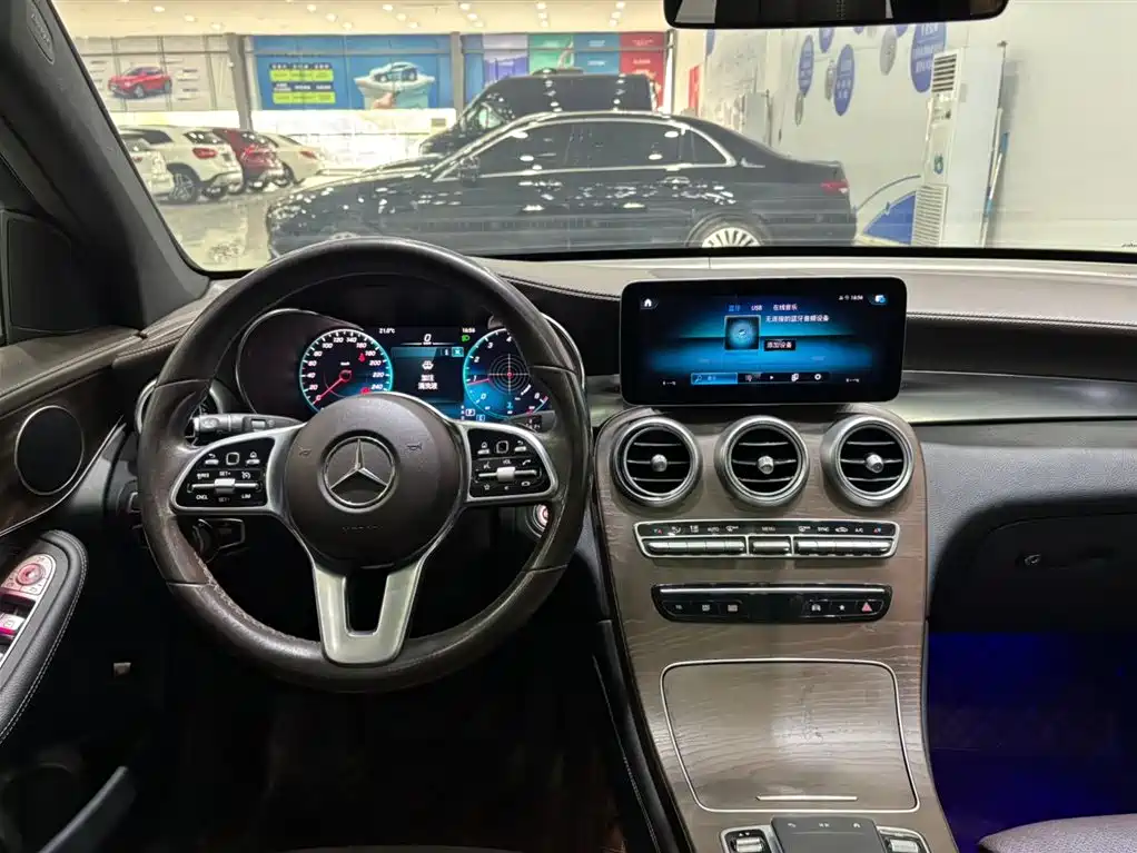 Mercedes-Benz GLC 2020 — фото 6