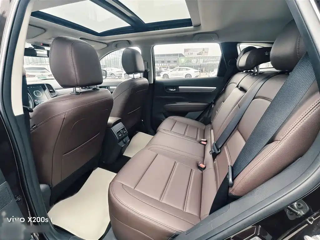 Renault Koleos 2018 — фото 12