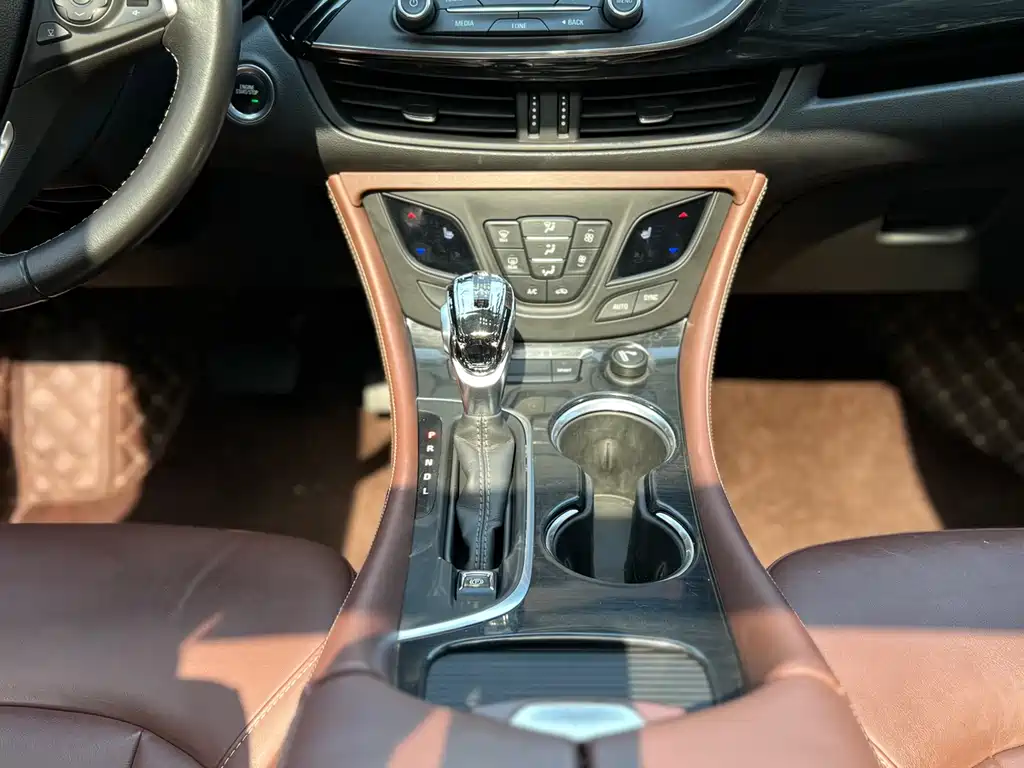 Buick Envision Plus 2018 — фото 13