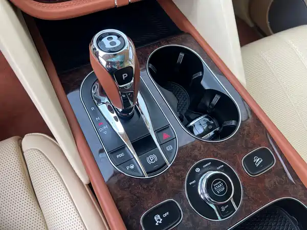 Bentley Bentayga 2021