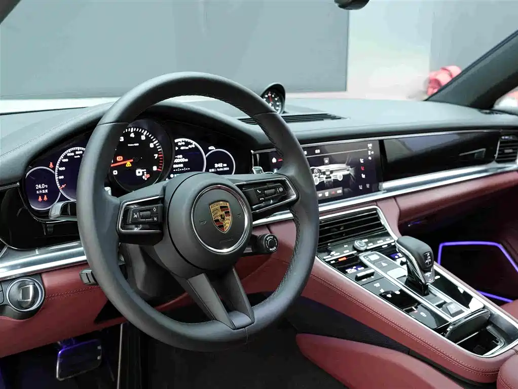 Porsche Panamera 2022 — фото 8
