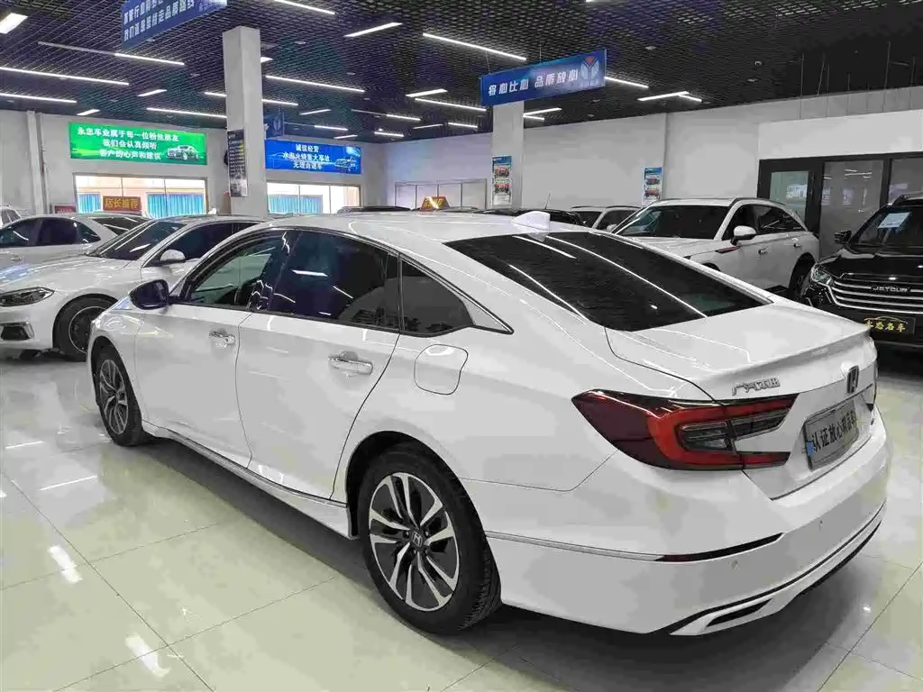 Honda Accord 2023 — фото 4