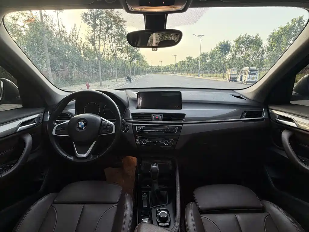 BMW X1 2019 — фото 12