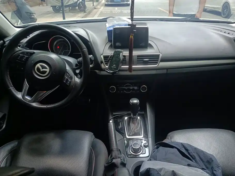 Mazda 3 Angkesela 2015 — фото 12